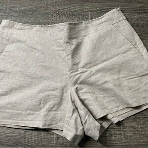 Women's LOFT Tan/gold Shorts, size 6